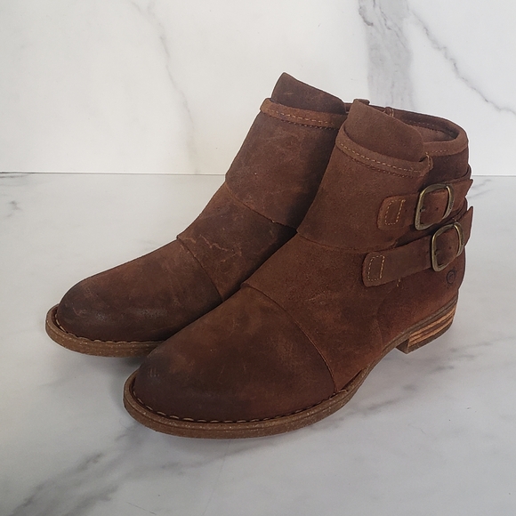 Born NWOT Moraga Suede Booties size 6.5 - Picture 6 of 6